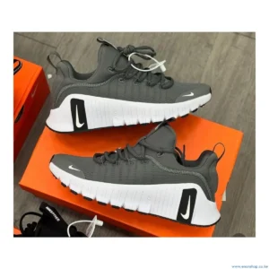 Green Men's Workout Shoes – Free Metcon 6